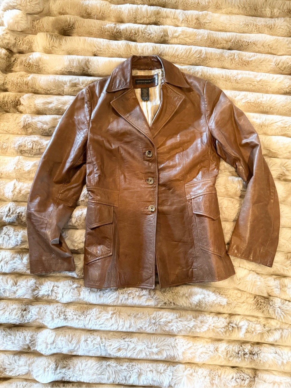 Banana Republic Women’s Chestnut Brown/Dark Tan Leather Button Jacket Size M